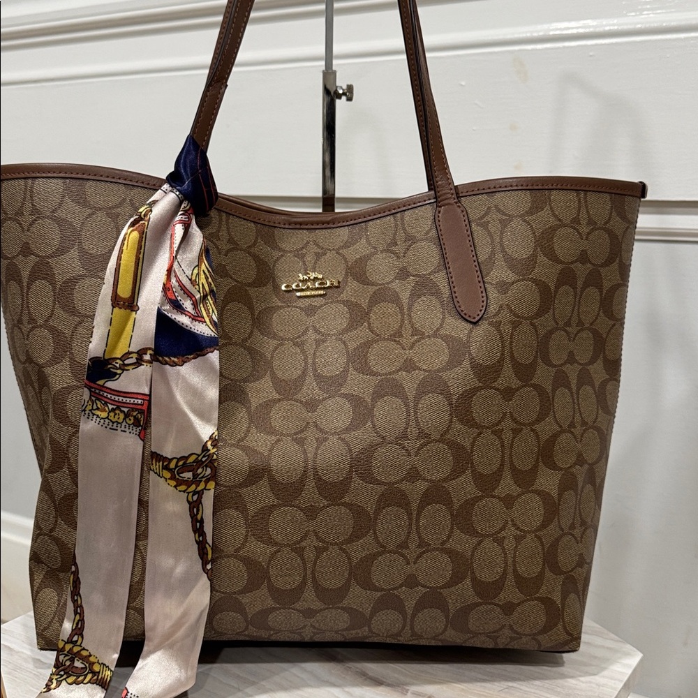 Coach Tote Signature Brown City Tote Large Bag - Picture 4 of 17